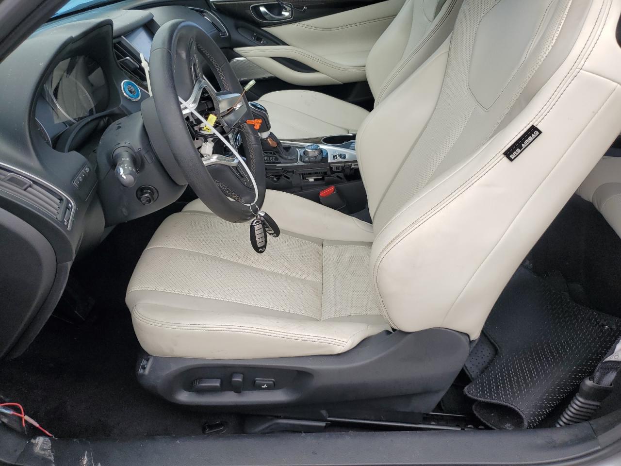 INFINITI Q60 PREMIUM