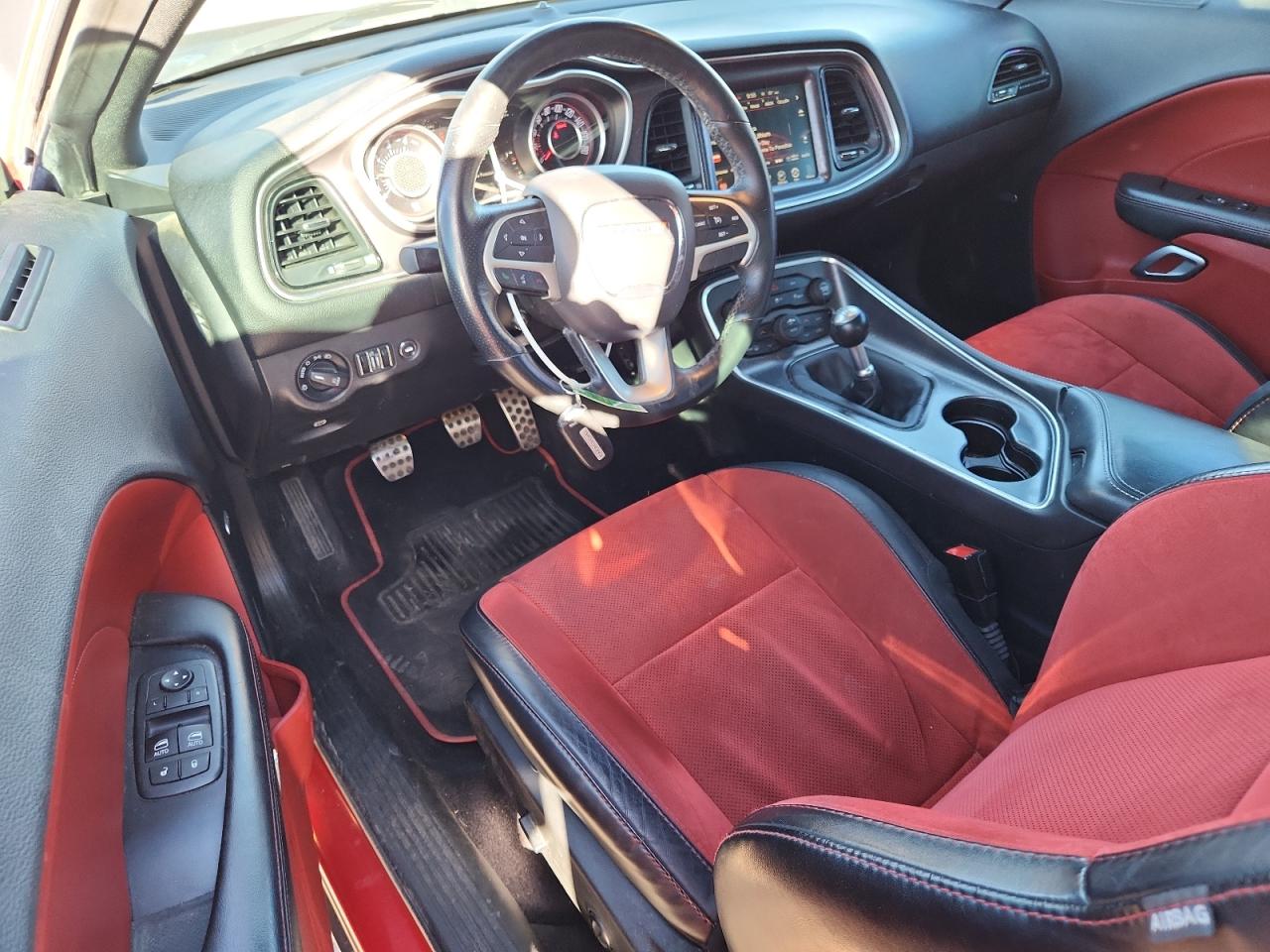 DODGE CHALLENGER R/T SCAT PACK