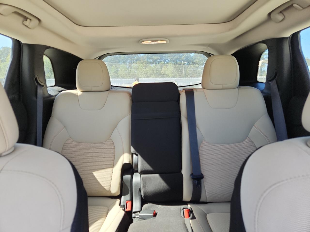 JEEP GRAND CHEROKEE LATITUDE