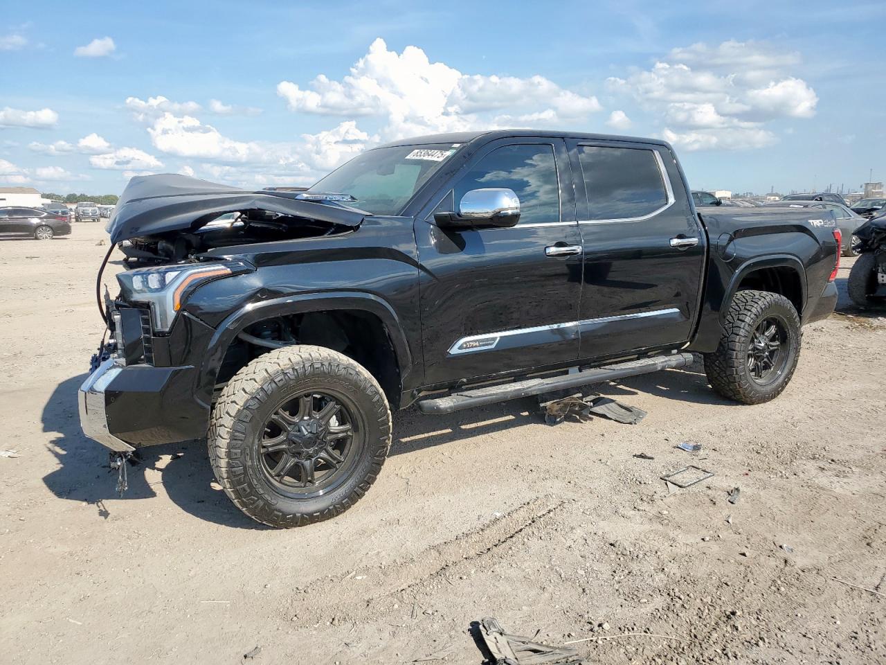 TOYOTA TUNDRA CREWMAX PLATINUM