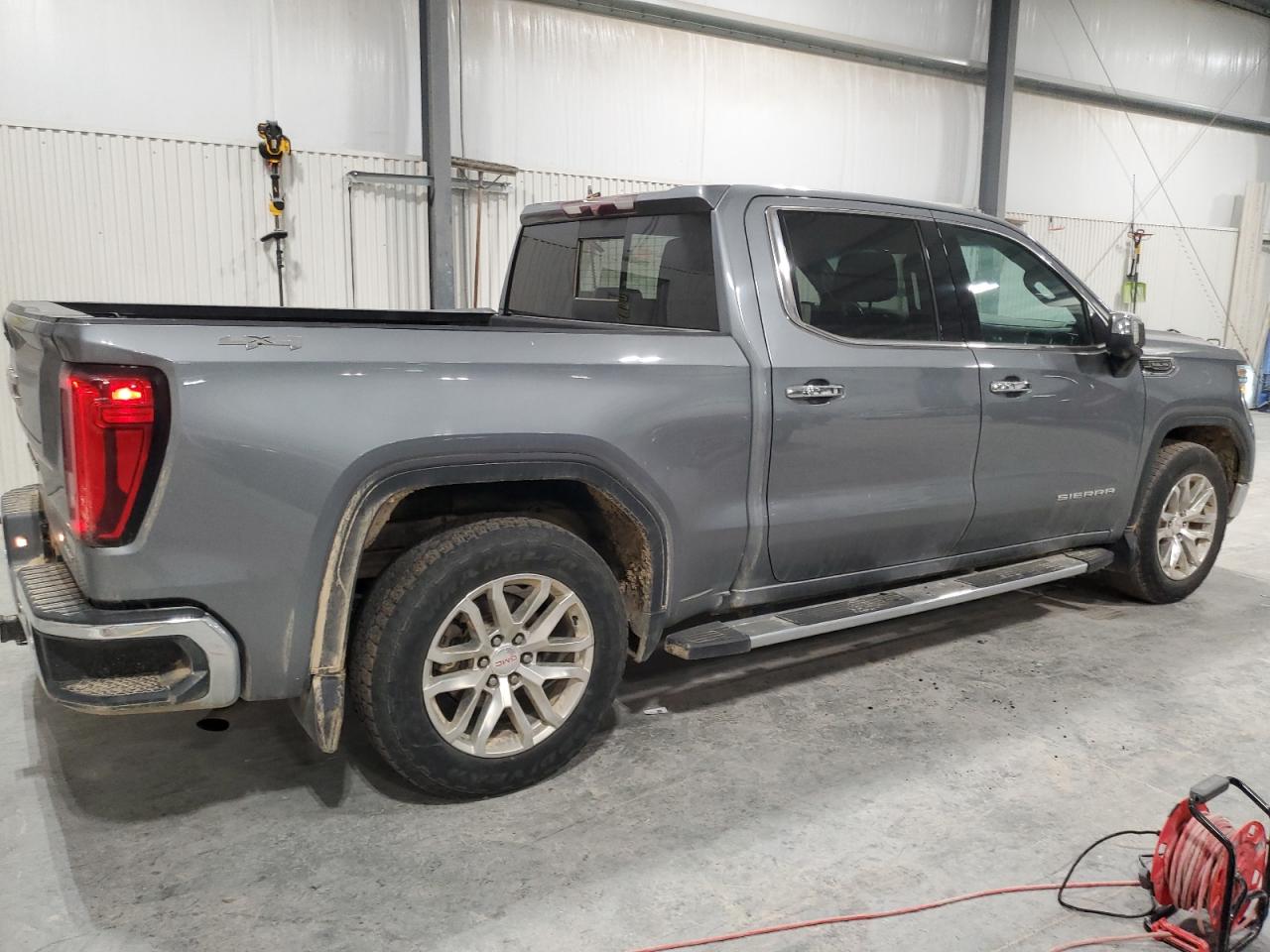 GMC SIERRA K1500 SLT