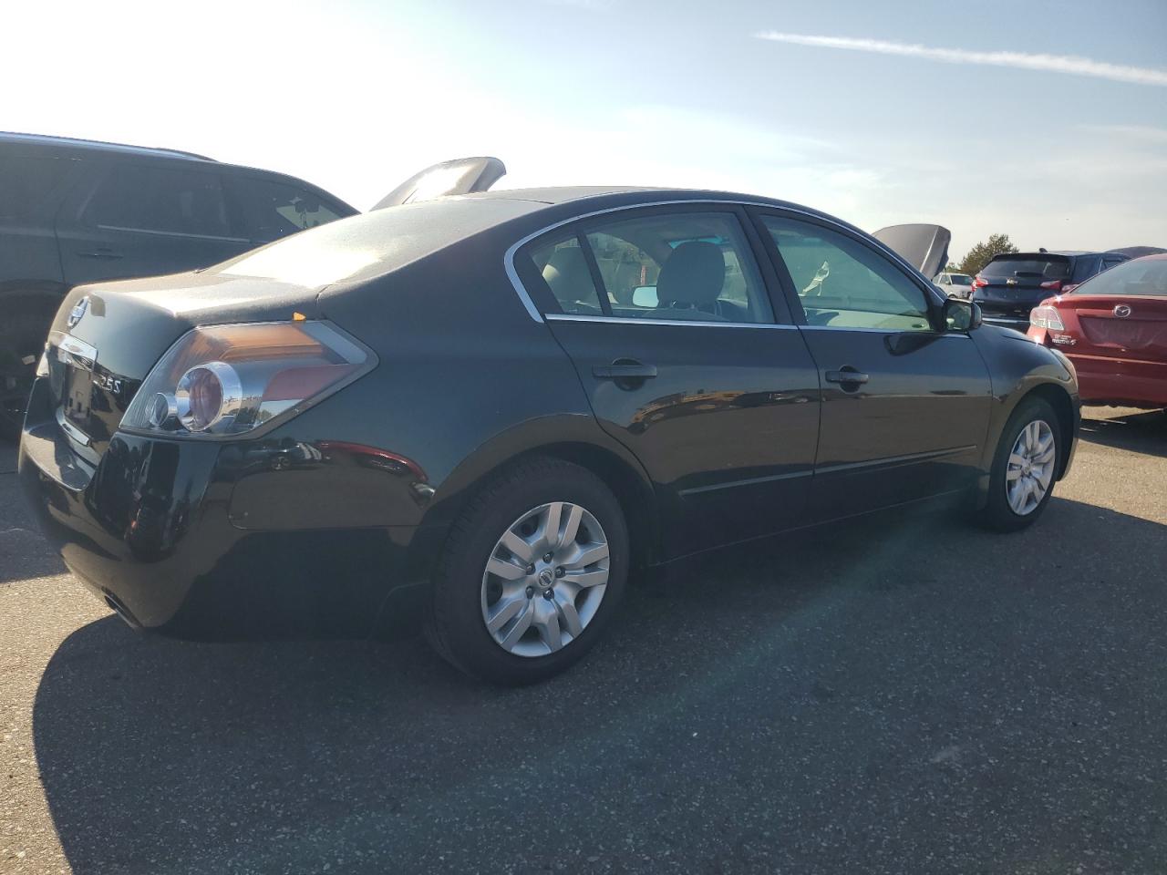 NISSAN ALTIMA BASE