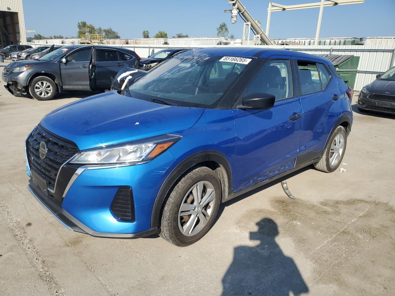  Salvage Nissan Kicks