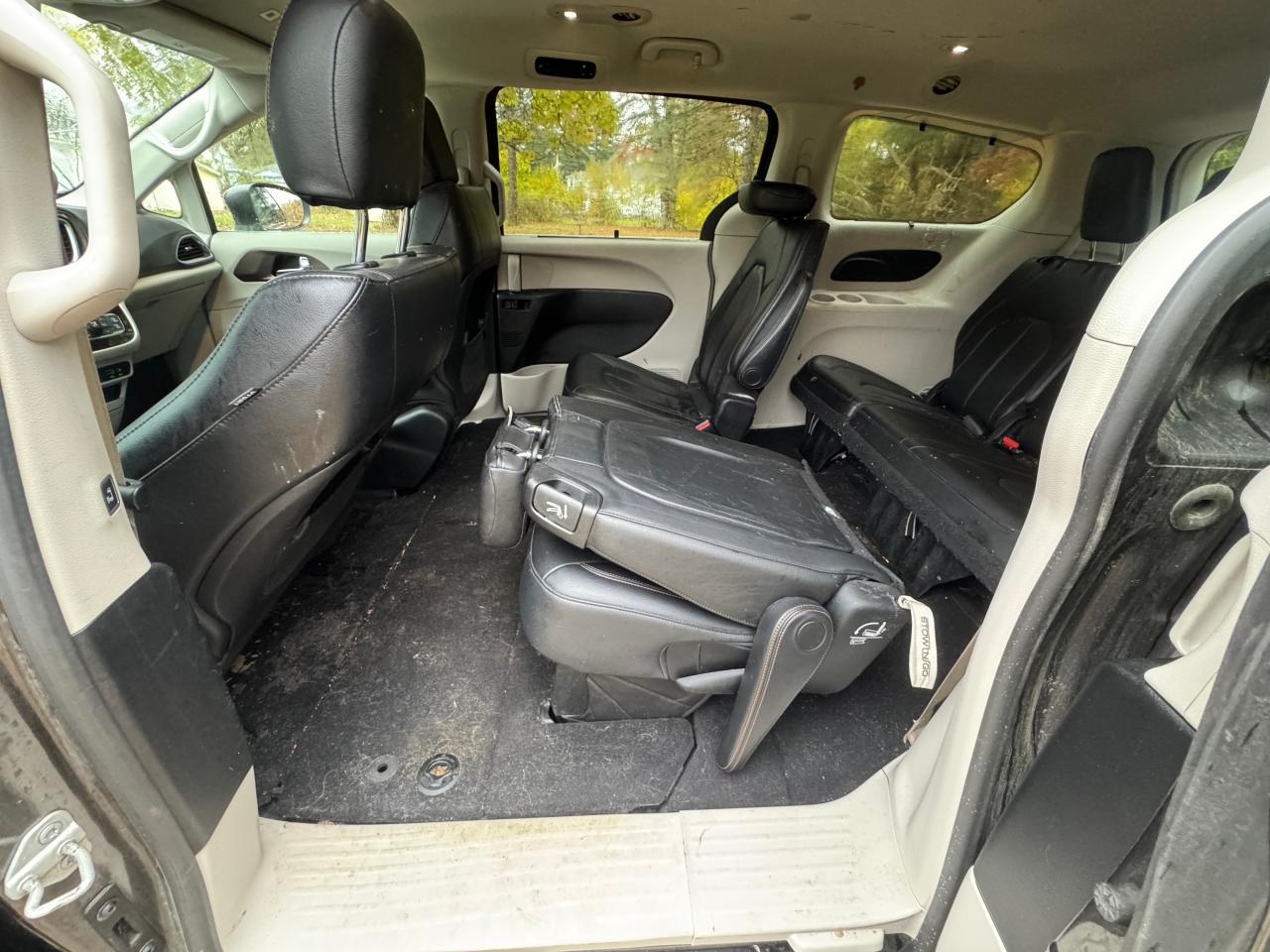 CHRYSLER PACIFICA TOURING L