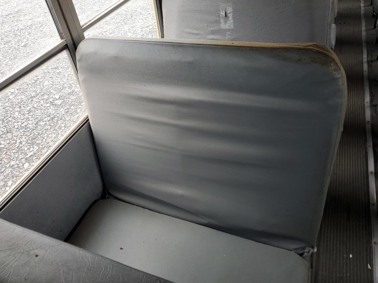 Lot #3287598011 2011 THOMAS SAF-T-LINER HDX