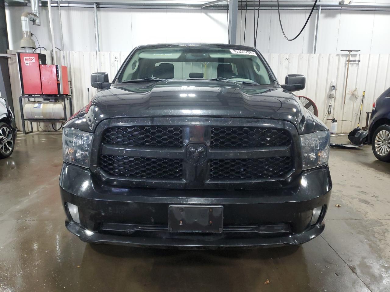 RAM 1500 ST