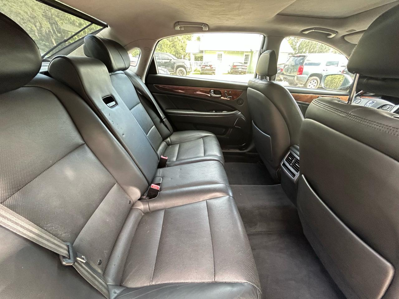 HYUNDAI EQUUS SIGNATURE