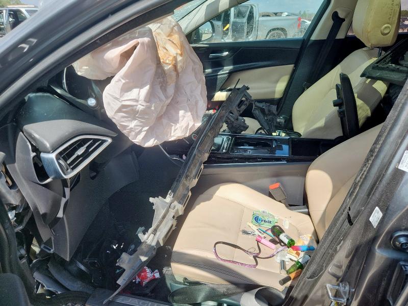 2019 JAGUAR XE PREMIUM #3302933611