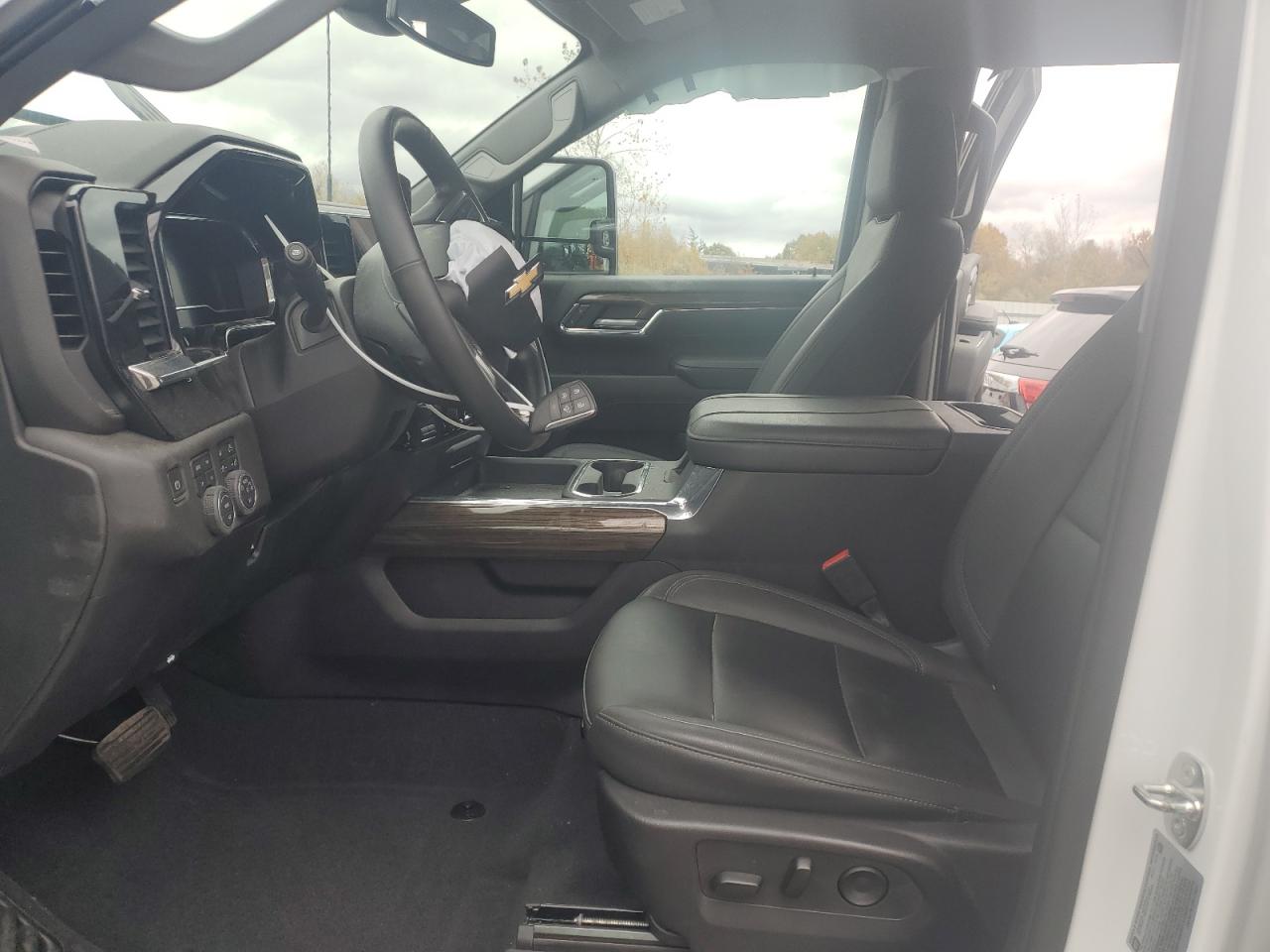 CHEVROLET SILVERADO K3500 LT