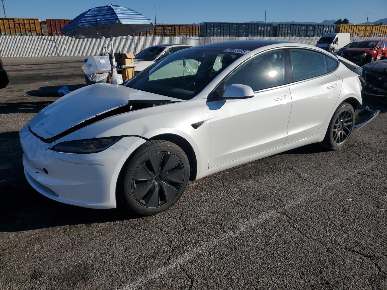 TESLA MODEL 3