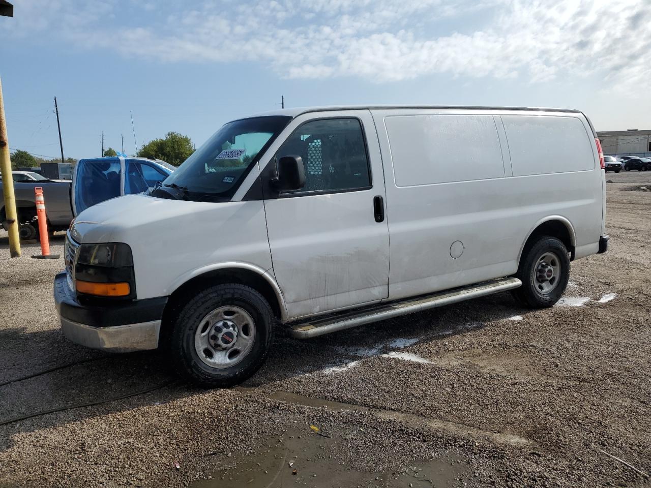 Lot #3293407063 2019 GMC SAVANA G25