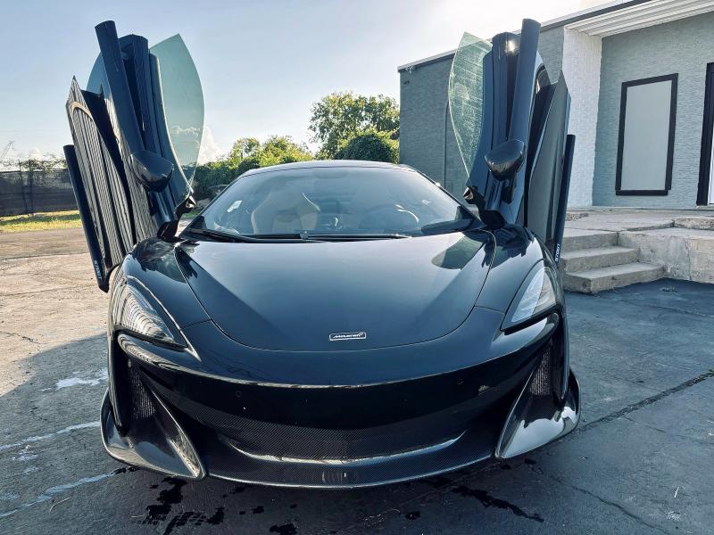 2017 MCLAREN AUTOMOTIVE 570GT SBM13GAA3HW002241