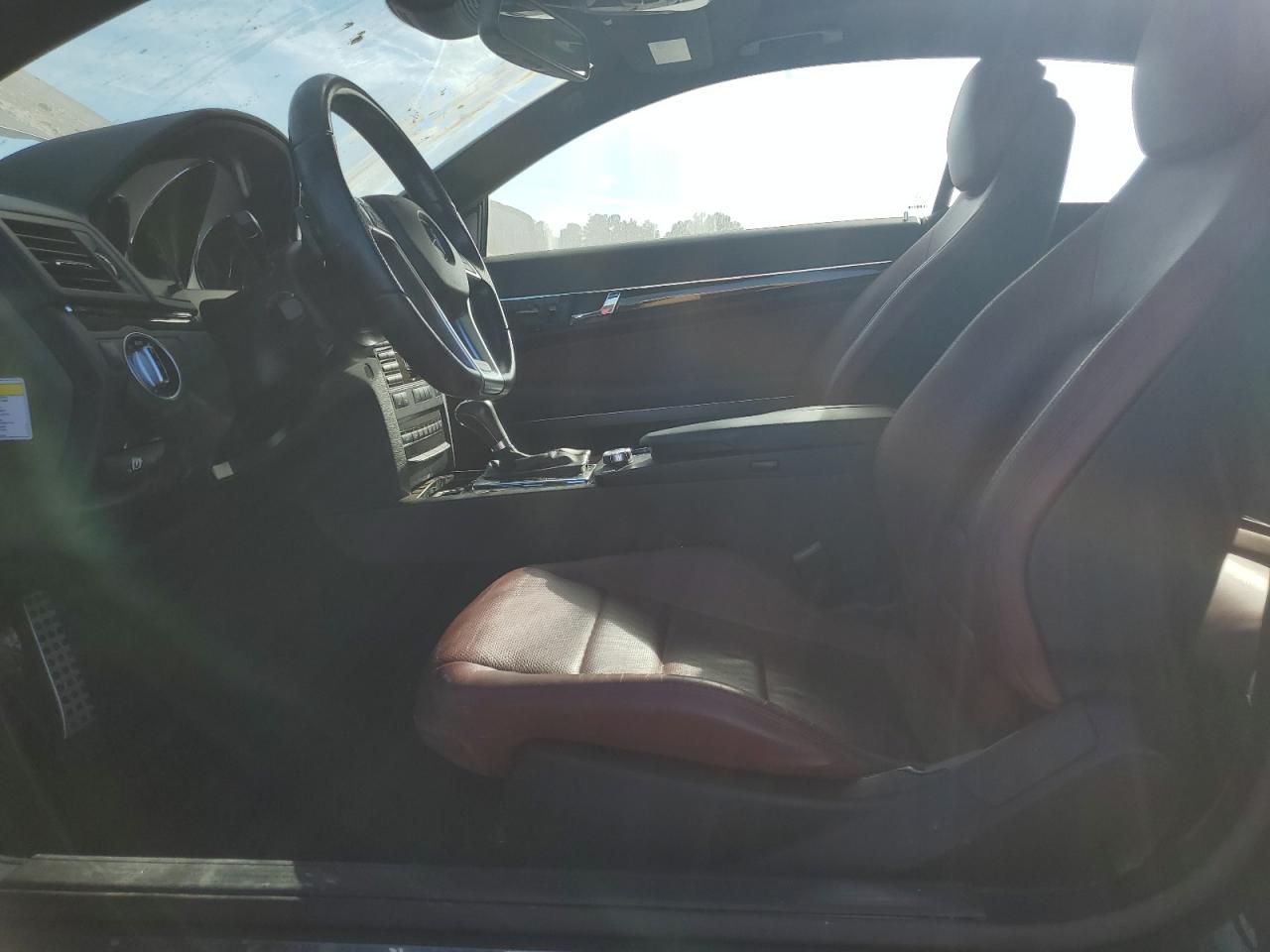 MERCEDES-BENZ E-CLASS 550