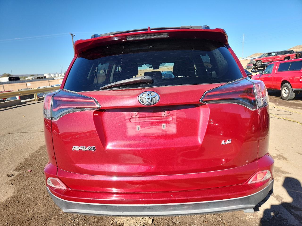 TOYOTA RAV4 LE