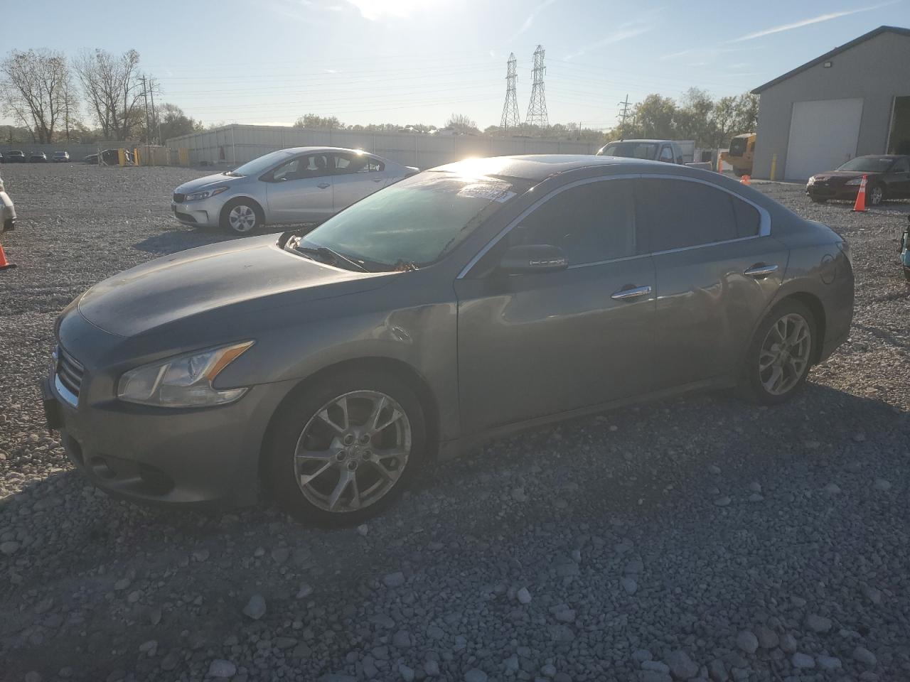 NISSAN MAXIMA S