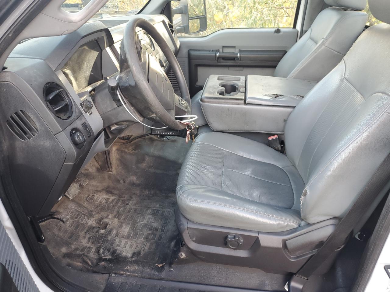 FORD F-550 SUPER DUTY