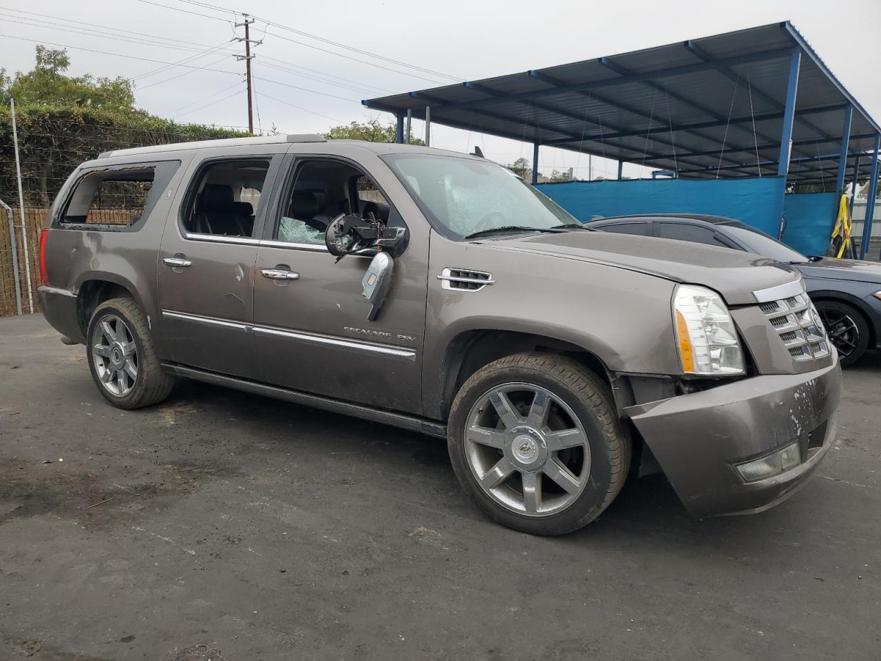 CADILLAC ESCALADE ESV PREMIUM