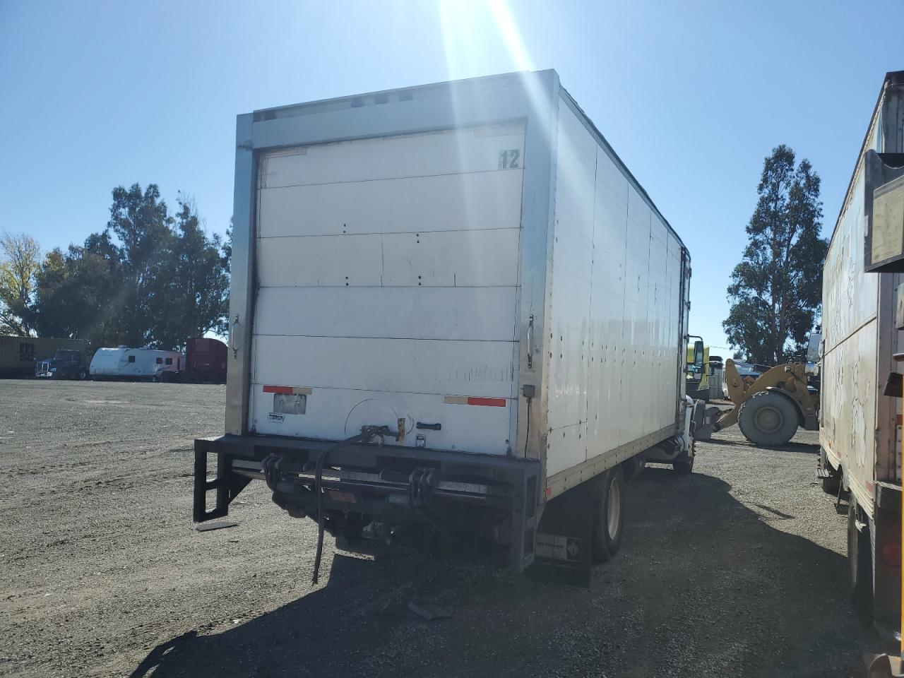 Lot #3268340026 2012 INTERNATIONAL 4000 4300