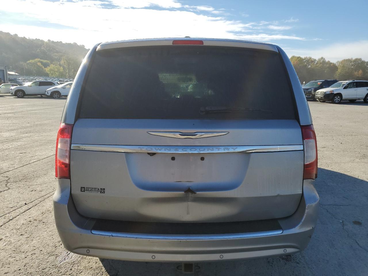 CHRYSLER TOWN & COUNTRY TOURING