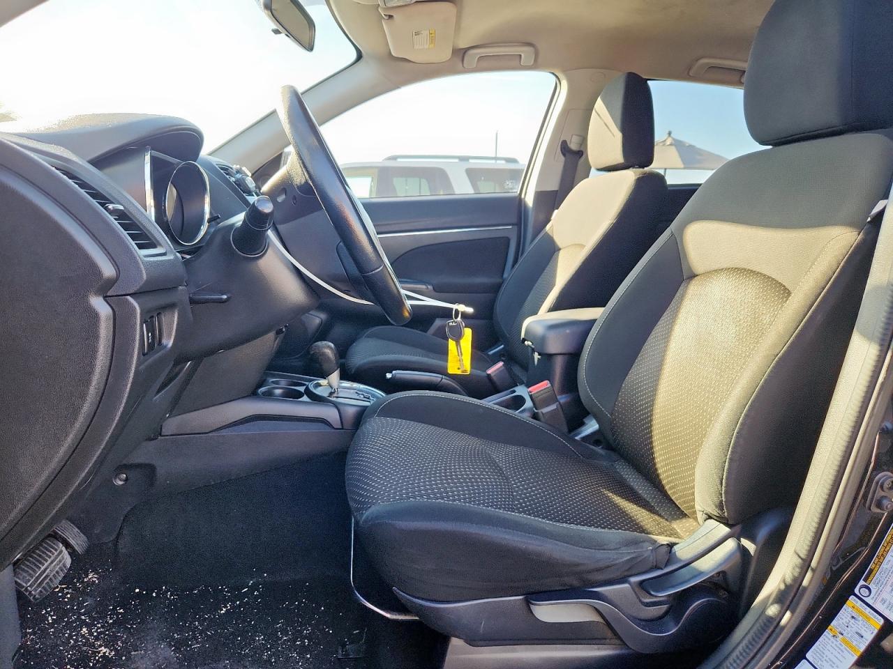 Lot #3311610232 2016 MITSUBISHI OUTLANDER