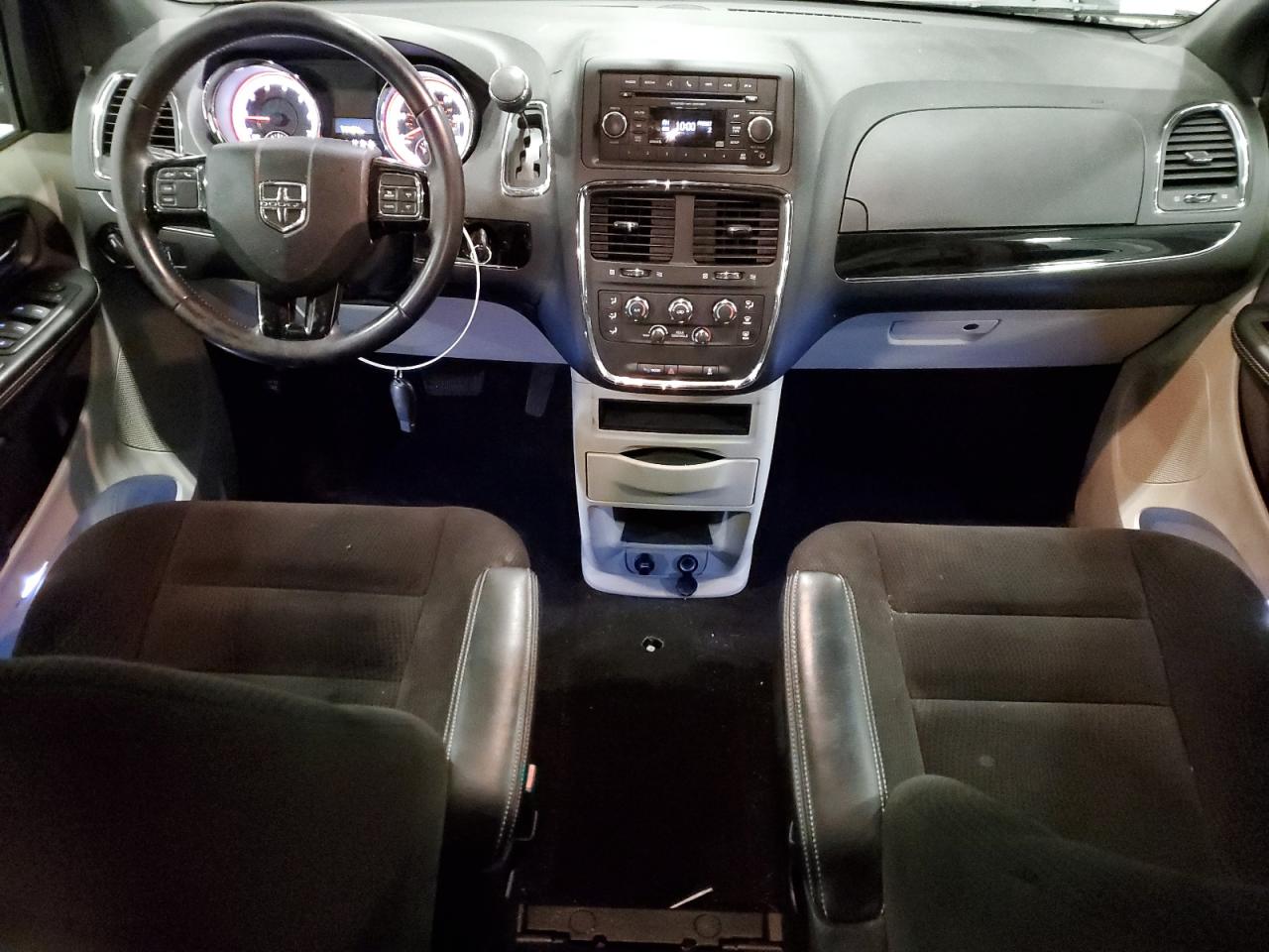 DODGE GRAND CARAVAN SE