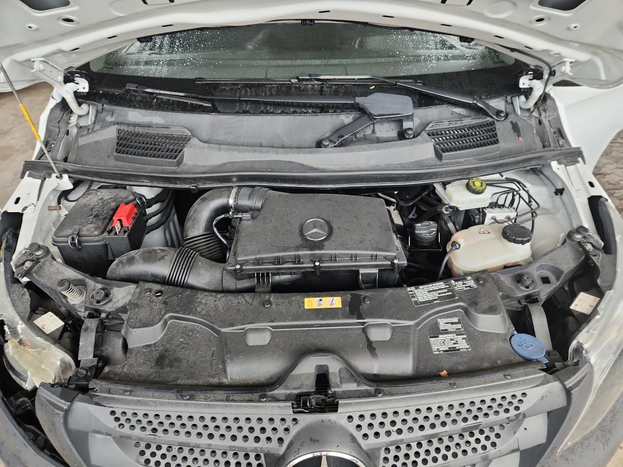 MERCEDES-BENZ METRIS