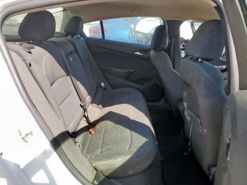 2018 CHEVROLET CRUZE LT - 1G1BE5SM4J7130470