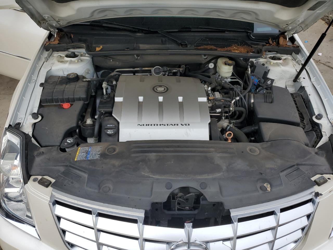 CADILLAC DTS LUXURY COLLECTION