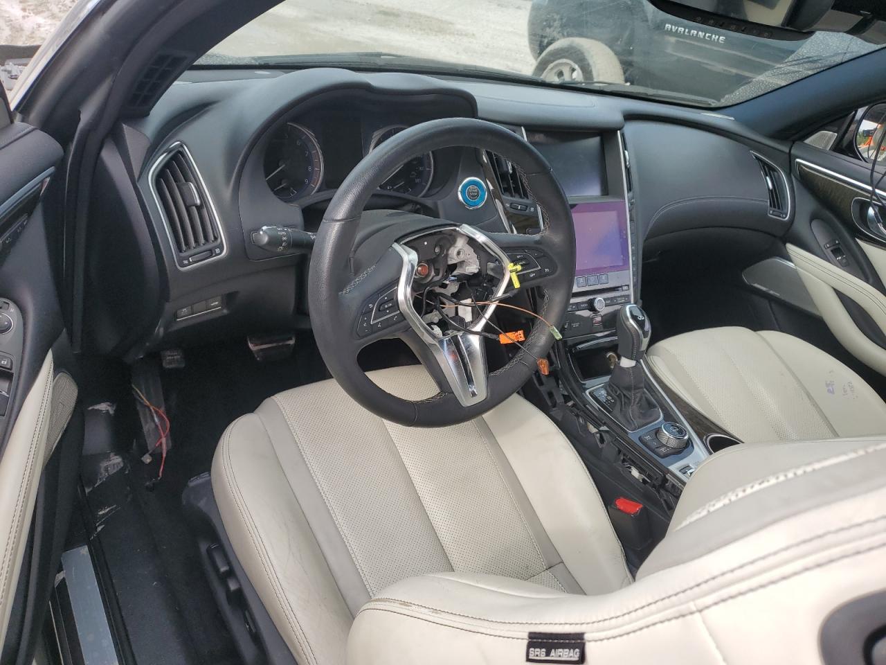 INFINITI Q60 PREMIUM