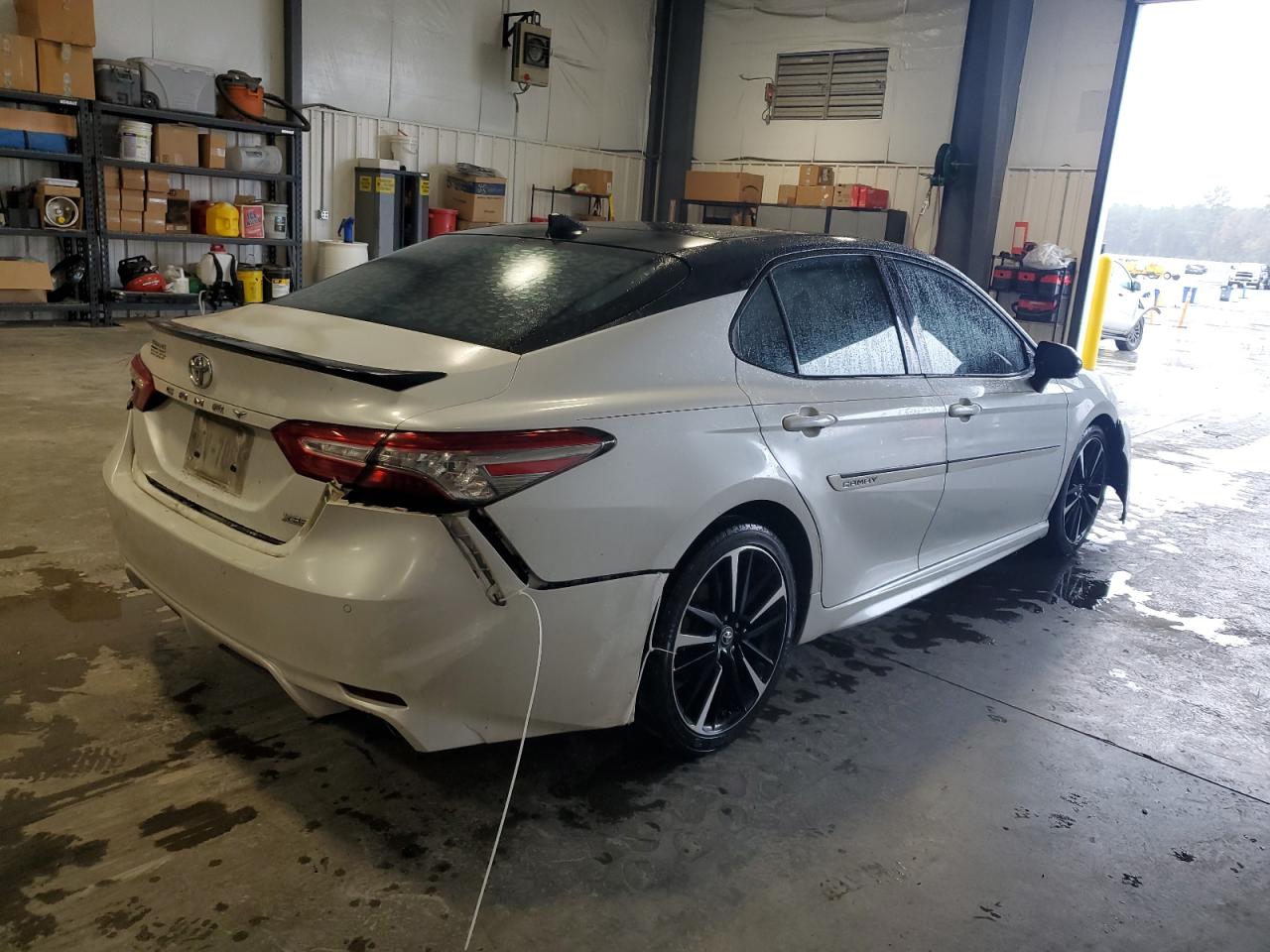 TOYOTA CAMRY XSE