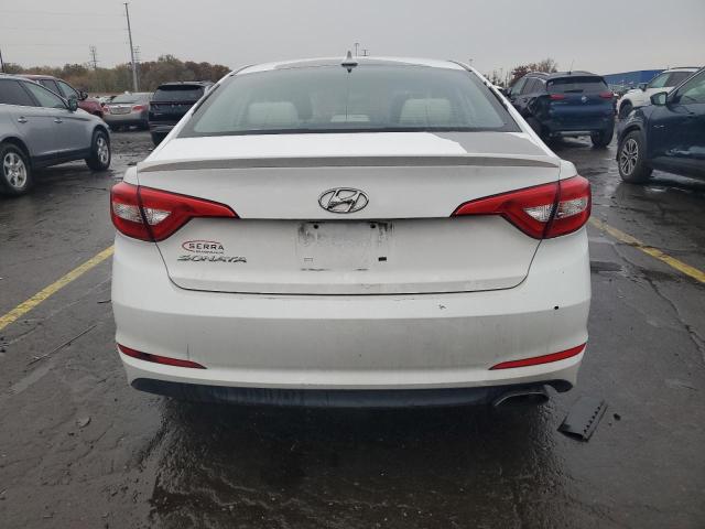 2015 HYUNDAI SONATA SE 5NPE24AF4FH151204