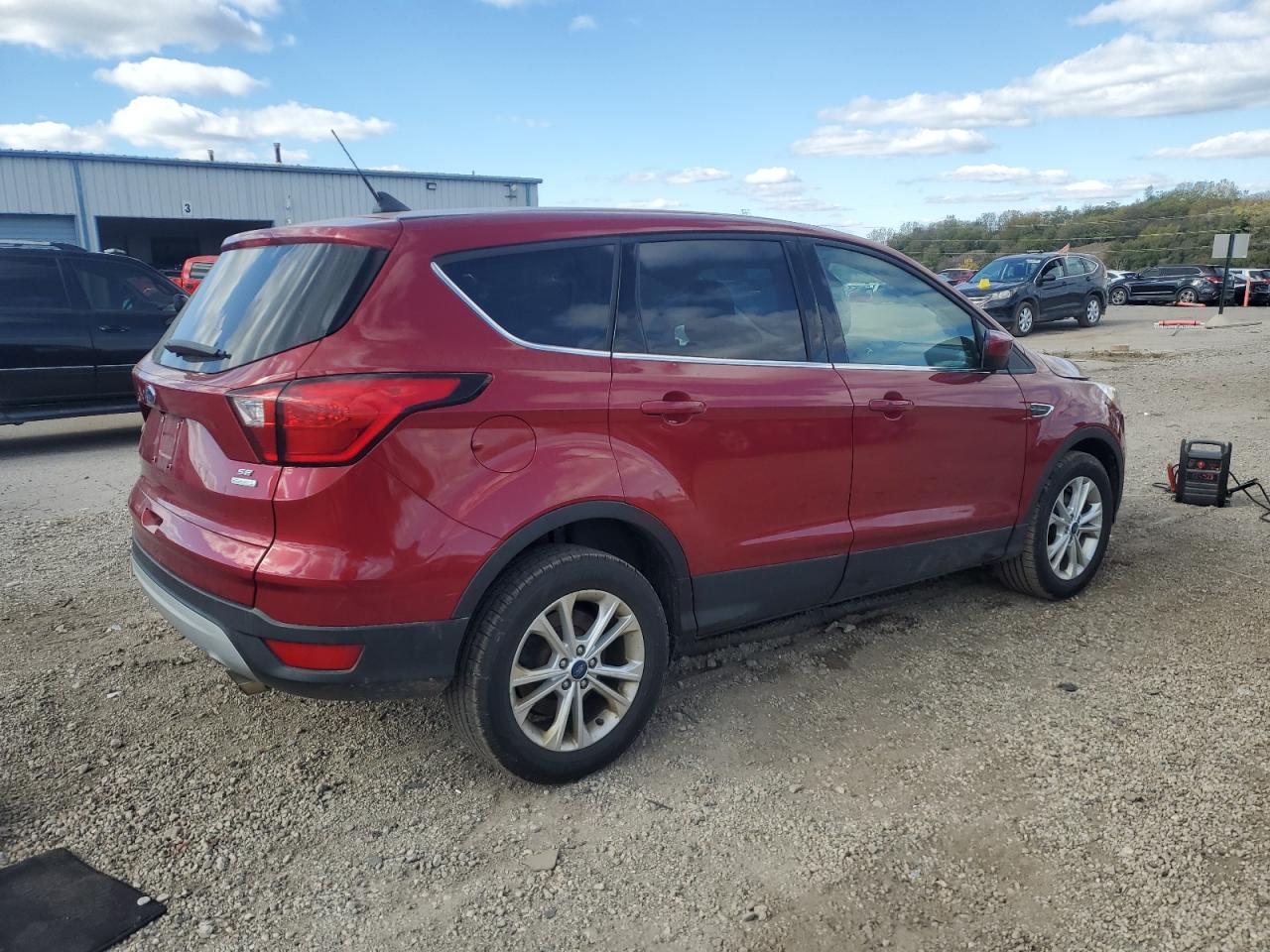 Lot #3303620930 2019 FORD ESCAPE SE