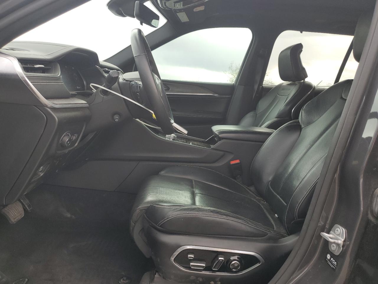 JEEP GRAND CHEROKEE OVERLAND