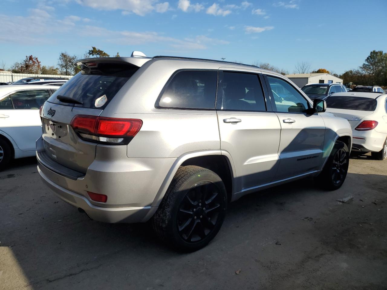 JEEP GRAND CHEROKEE LAREDO