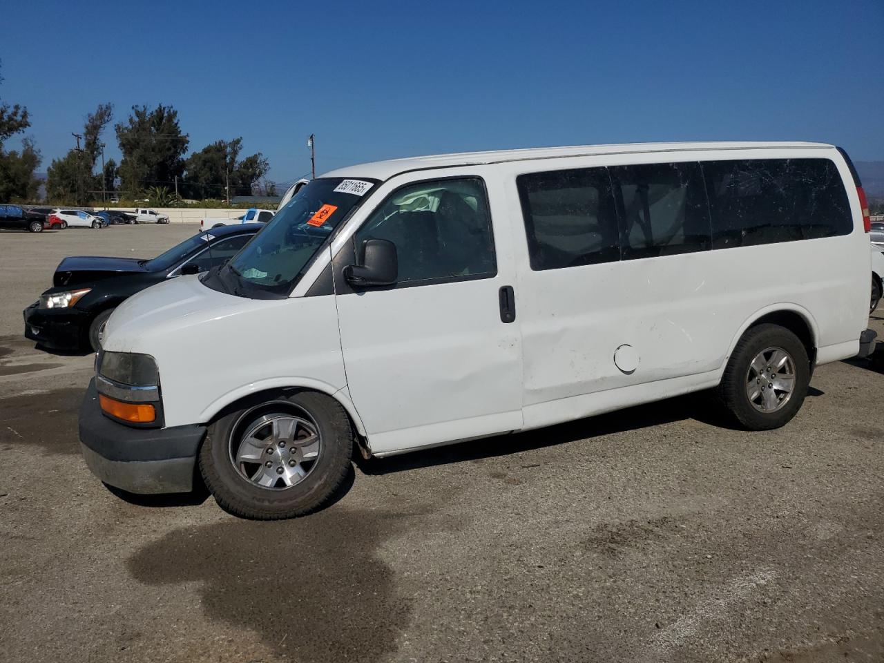 CHEVROLET EXPRESS LT