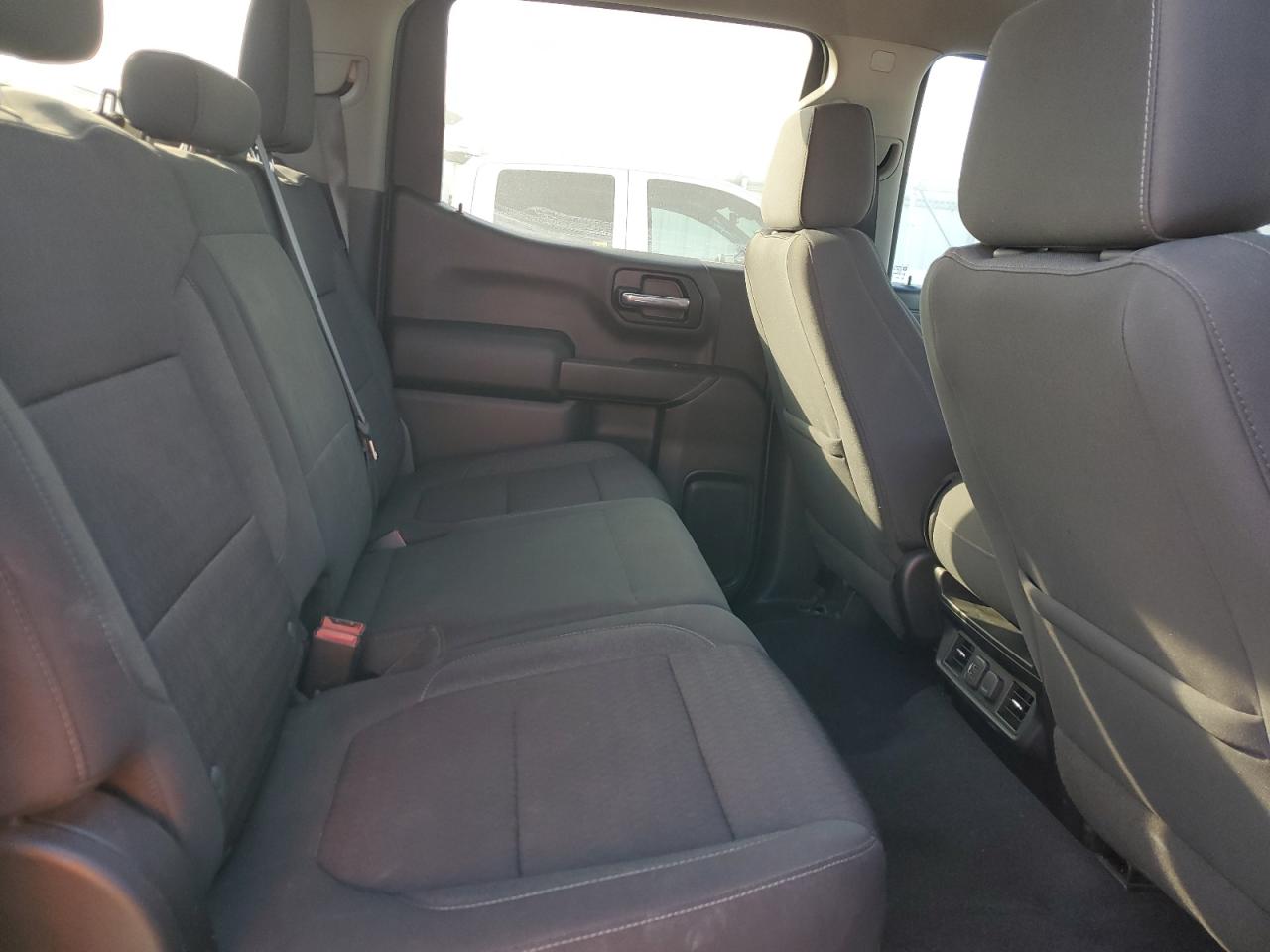 CHEVROLET SILVERADO C1500 LT