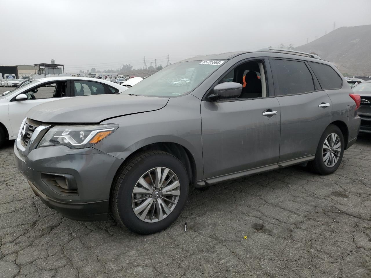 NISSAN PATHFINDER SV