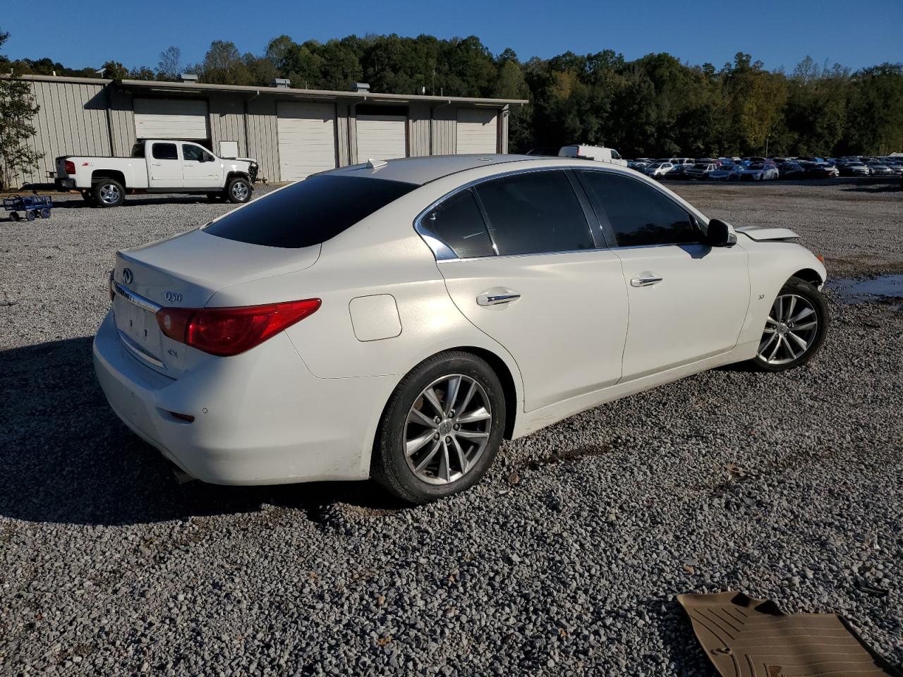 INFINITI Q50 BASE