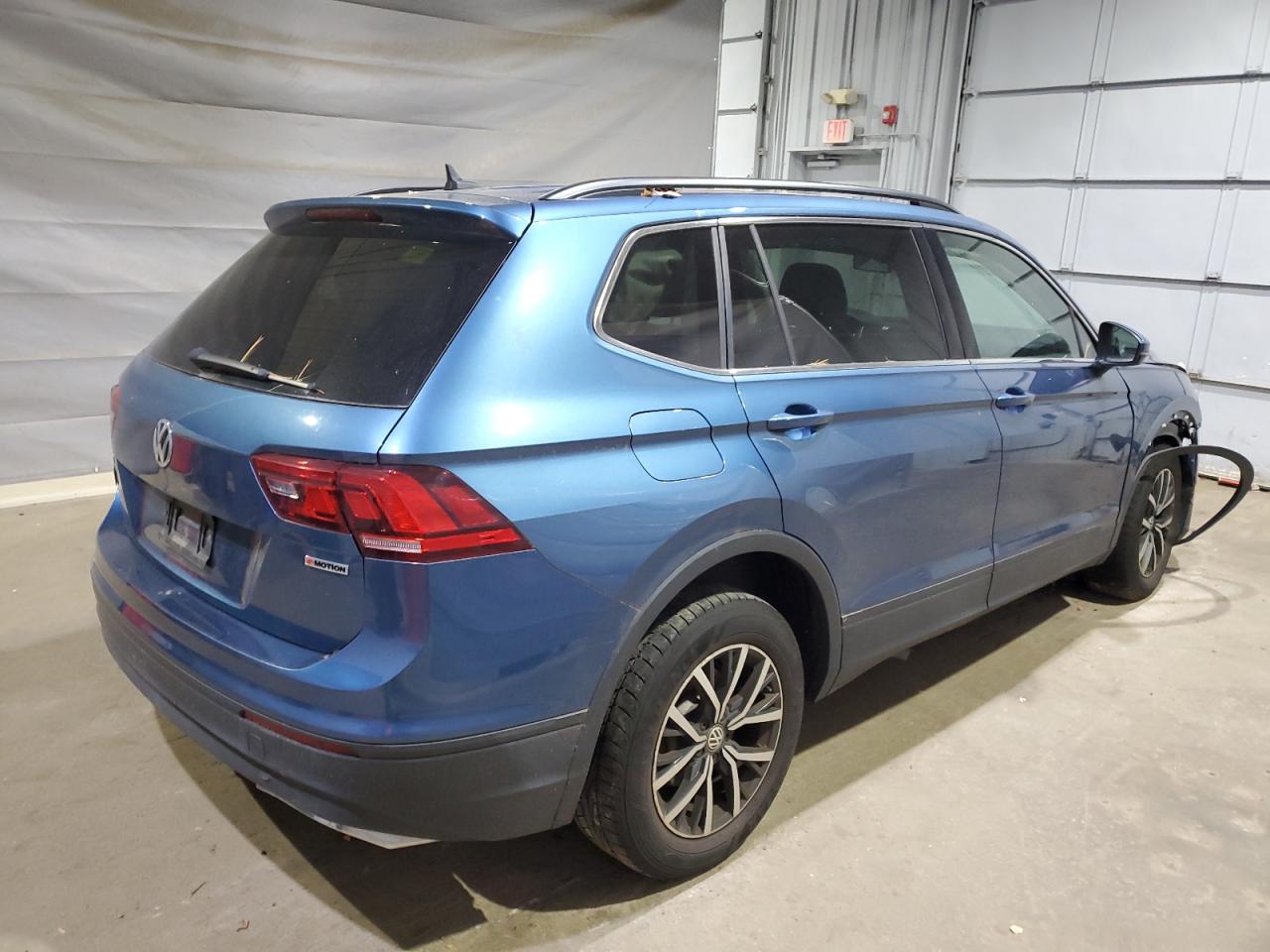 VOLKSWAGEN TIGUAN SE
