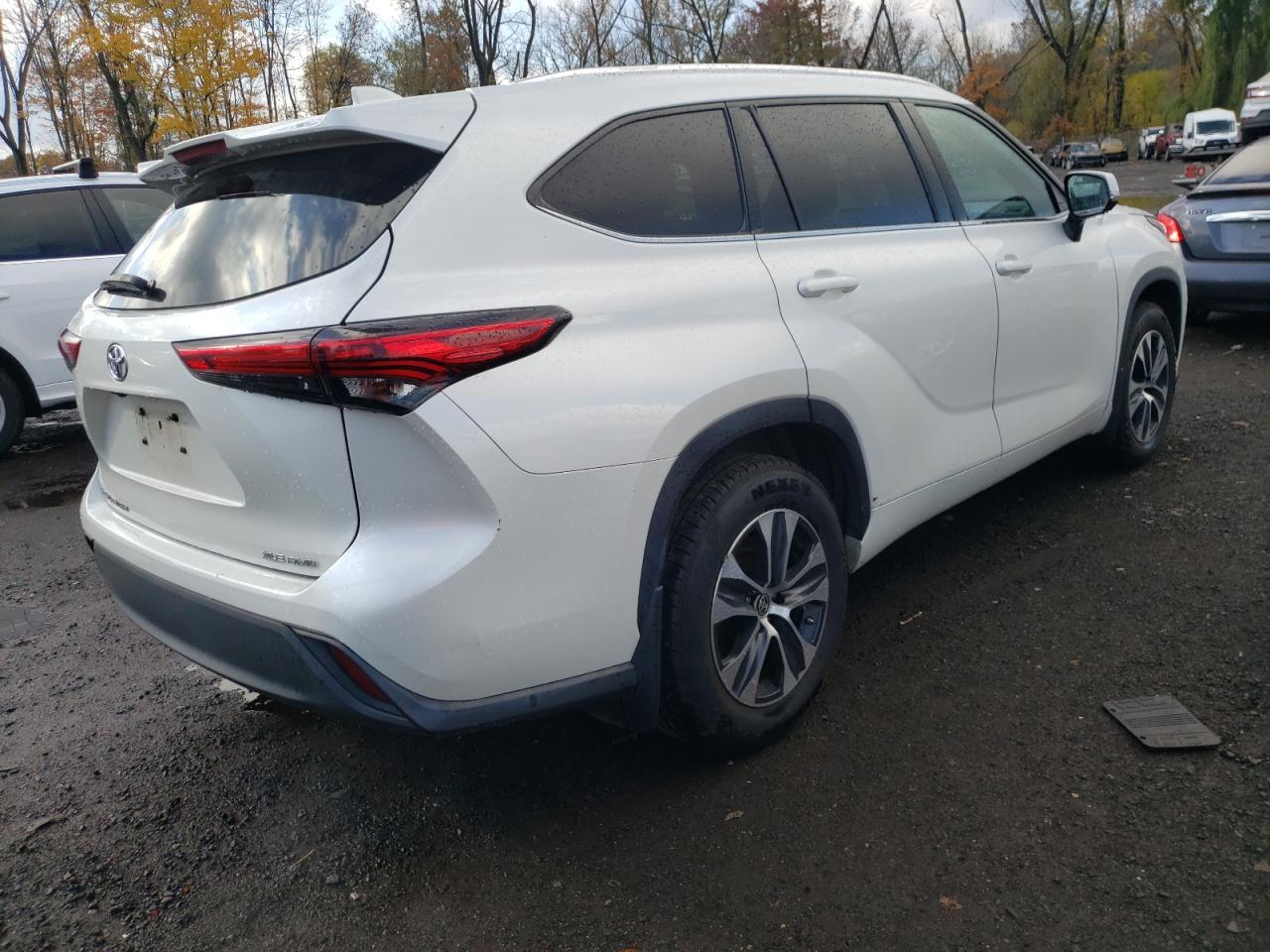 TOYOTA HIGHLANDER XLE