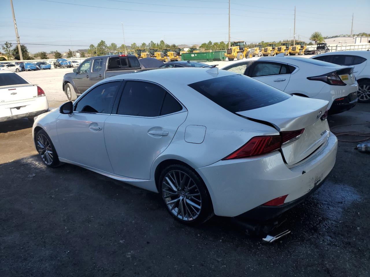 LEXUS IS 200T