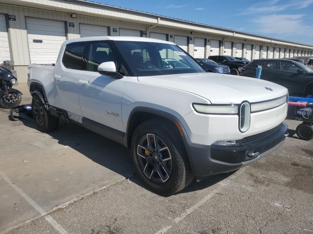 RIVIAN R1T LAUNCH EDITION