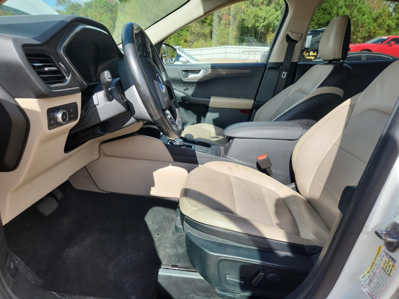 FORD ESCAPE TITANIUM