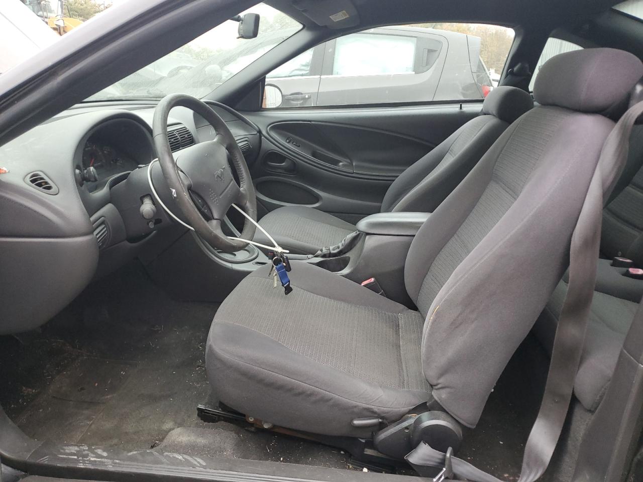 Lot #3287522999 2004 FORD MUSTANG