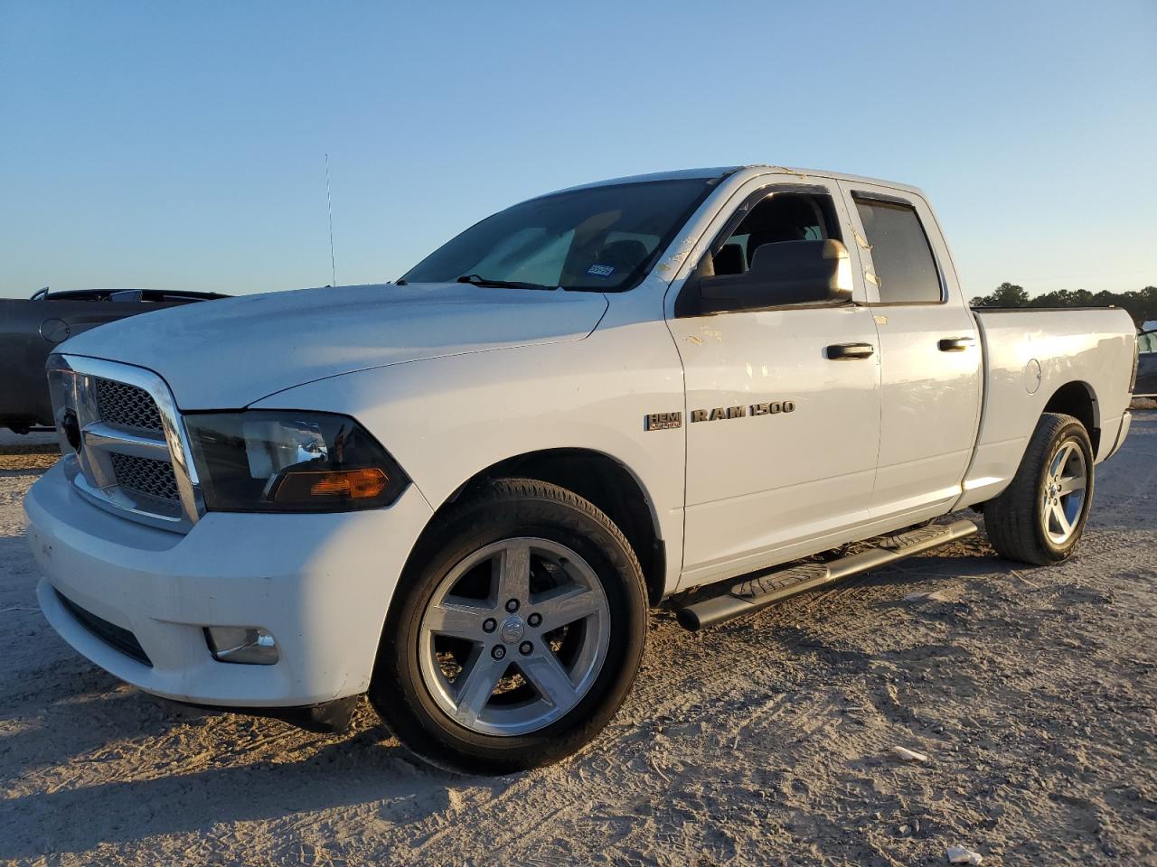 DODGE RAM 1500 ST