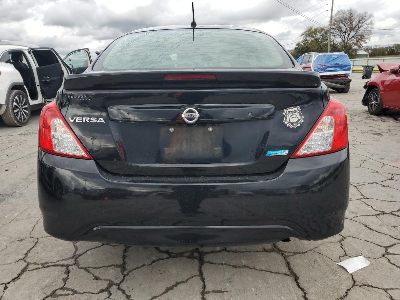 NISSAN VERSA S