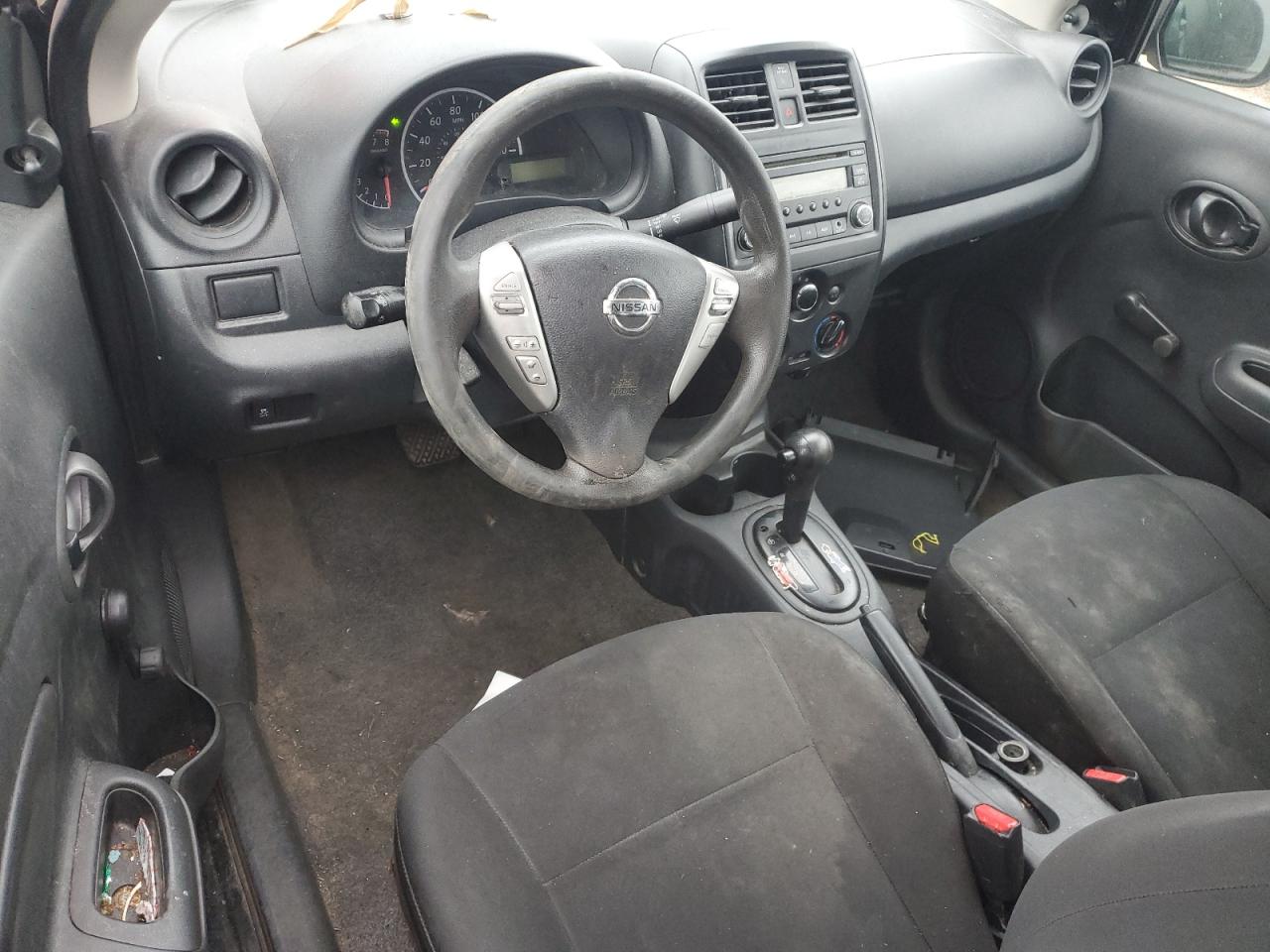NISSAN VERSA S