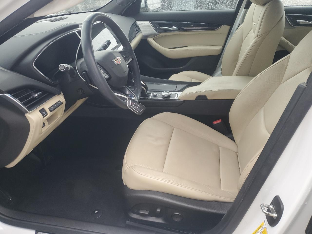 CADILLAC CT5 PREMIUM LUXURY