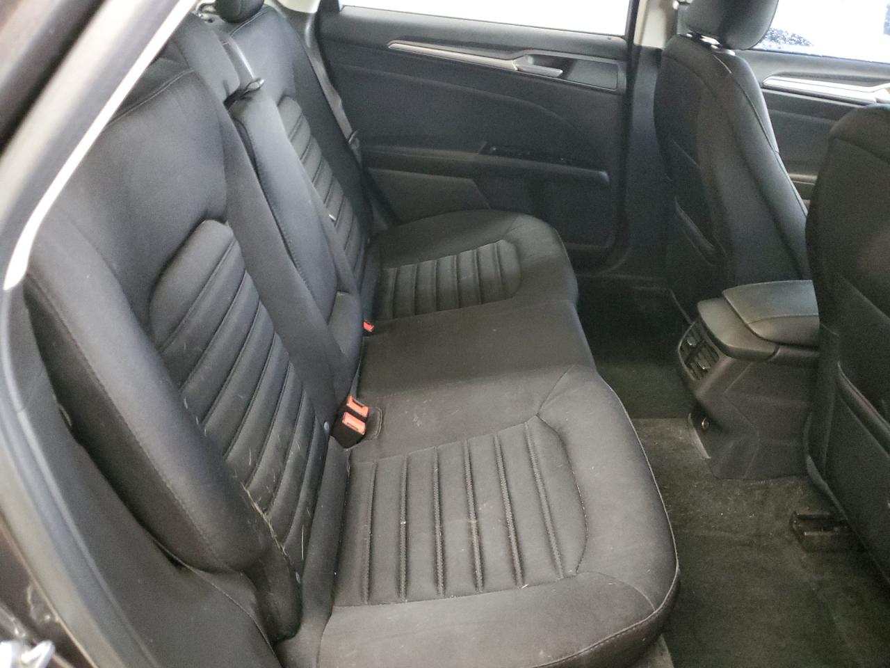 FORD FUSION SE HYBRID