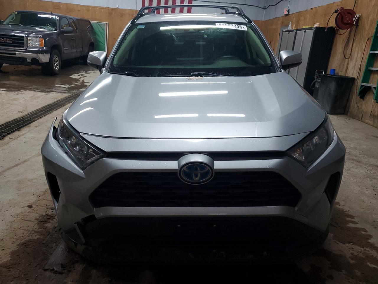 TOYOTA RAV4 LE